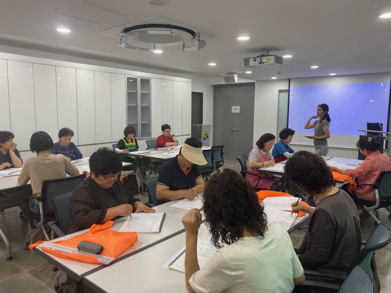 한국 생활개선연천군연합회 미술동아리 1회 이미지 1 - 본문에 자세한설명을 제공합니다.