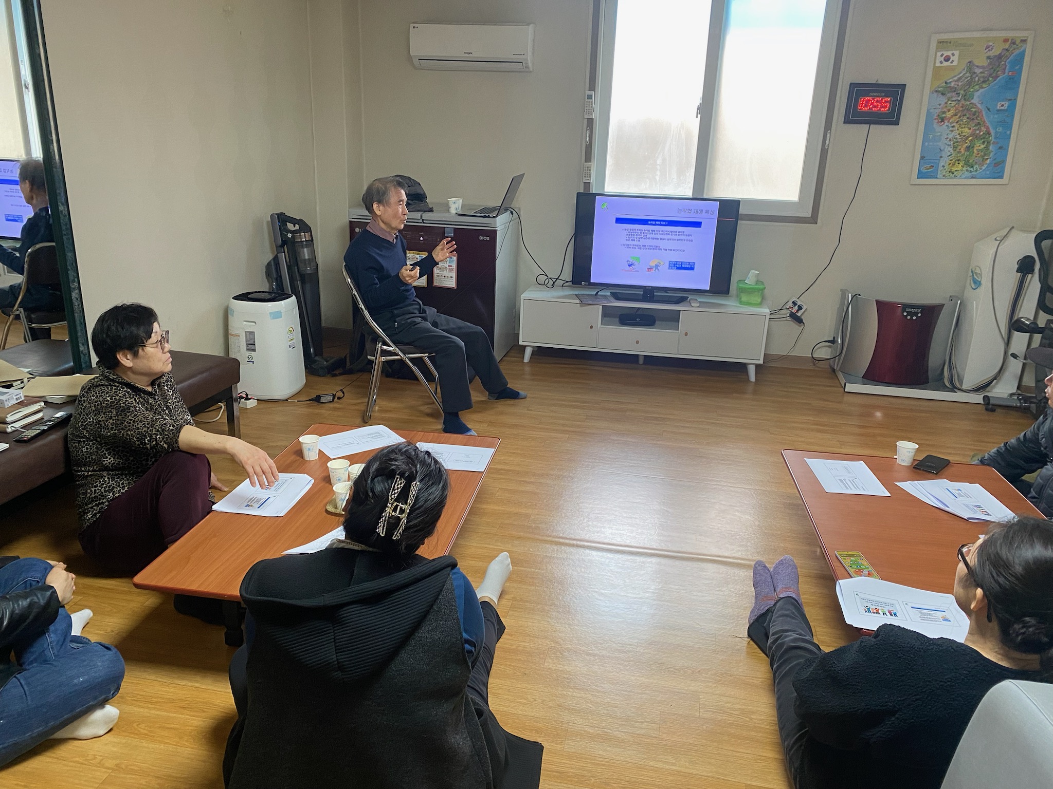 연천군, 농업인 근골격계질환 예방을 위한 운동 프로그램 추진 이미지 2 - 본문에 자세한설명을 제공합니다.