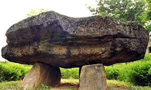 Dolmen in Hakgok-ri